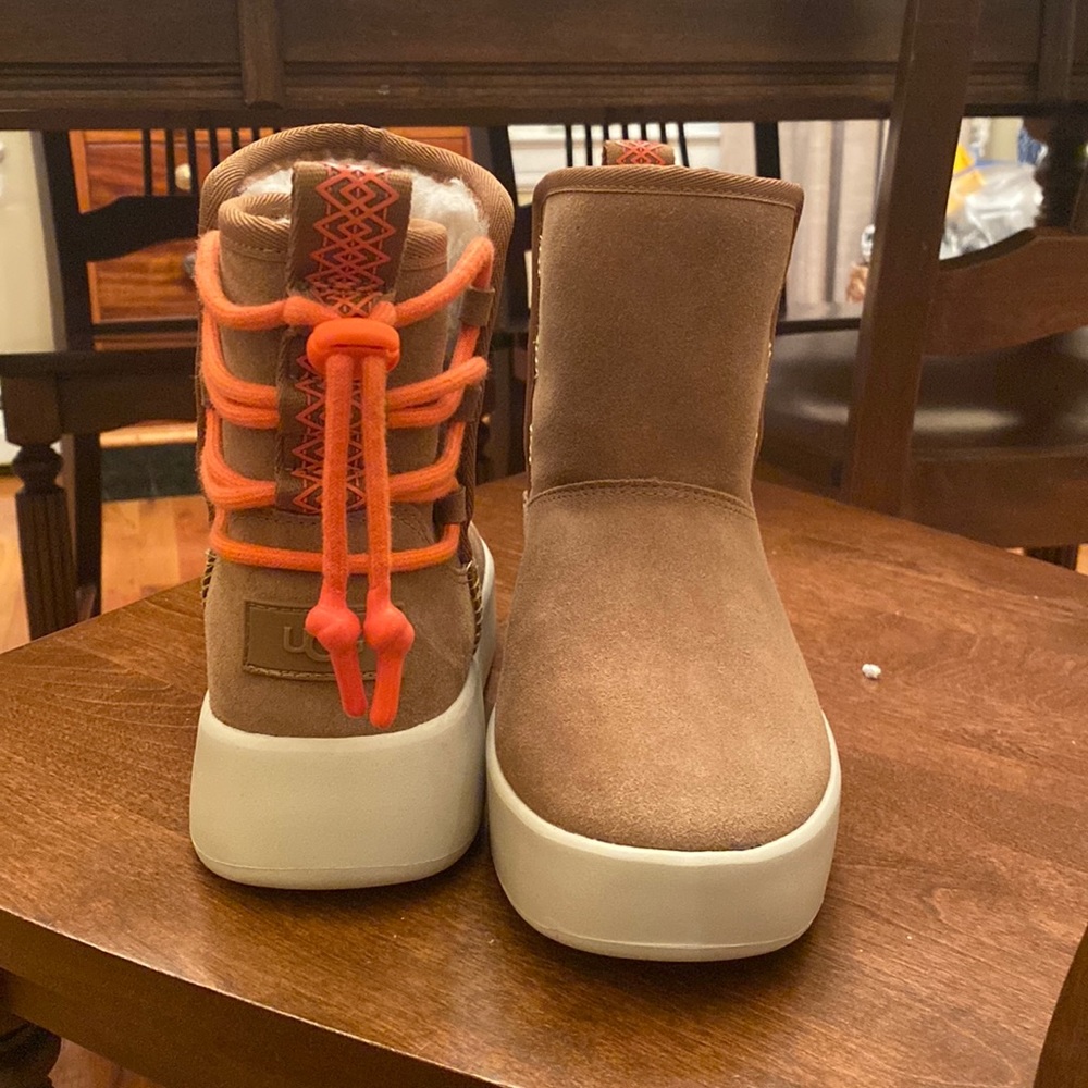 Ugg Boom Boot